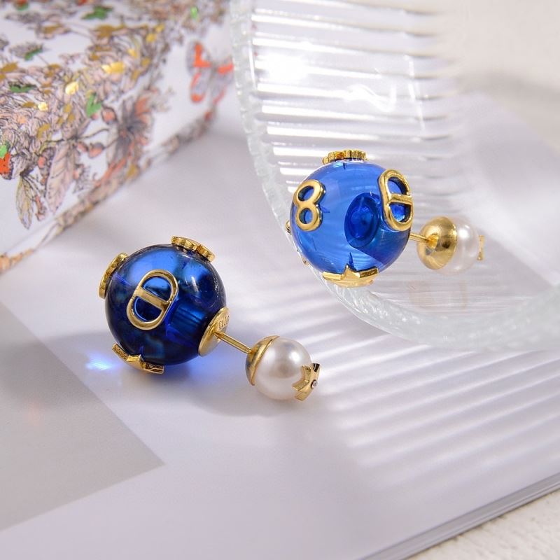 chr1st1an D10r earrings